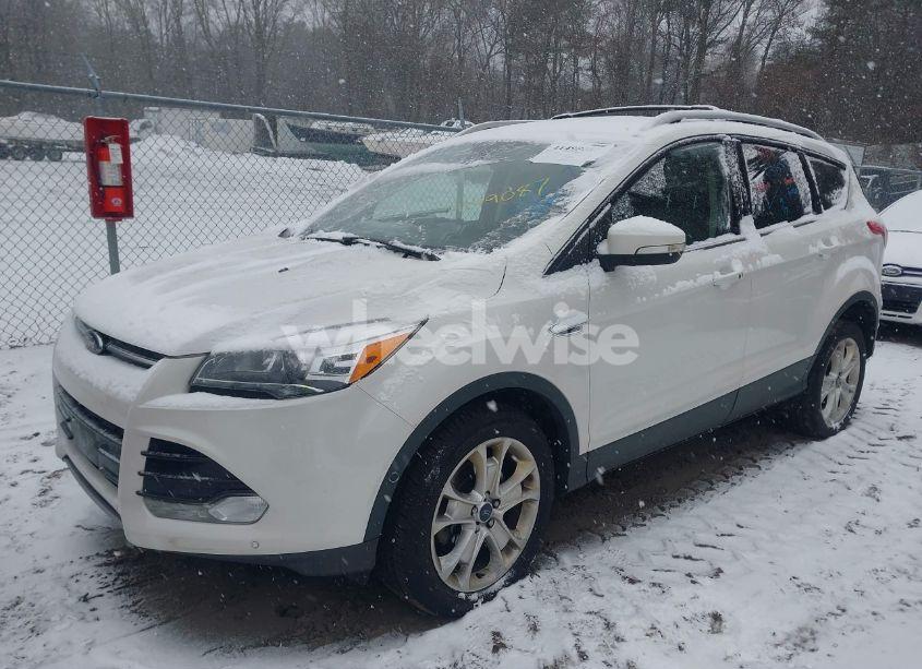 Photo 2 of 2016 Ford Escape TITANIUM (VIN 1FMCU9J91GUC71618)