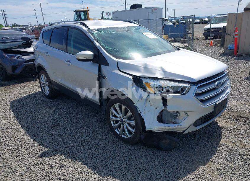 2017 Ford Escape TITANIUM (VIN 1FMCU9J91HUA32751) main photo