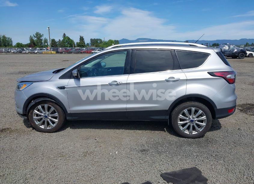 Photo 14 of 2017 Ford Escape TITANIUM (VIN 1FMCU9J91HUA32751)