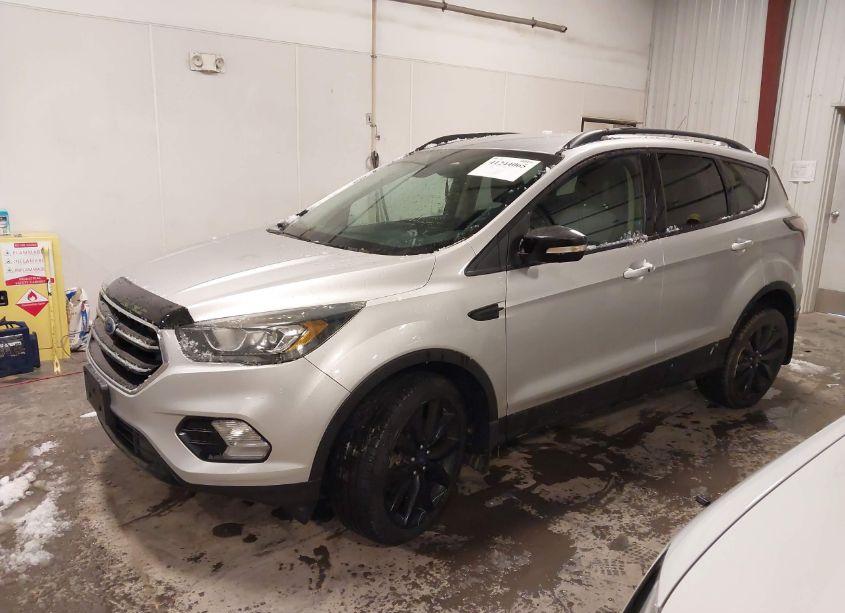 Photo 2 of 2017 Ford Escape TITANIUM (VIN 1FMCU9J91HUA81688)