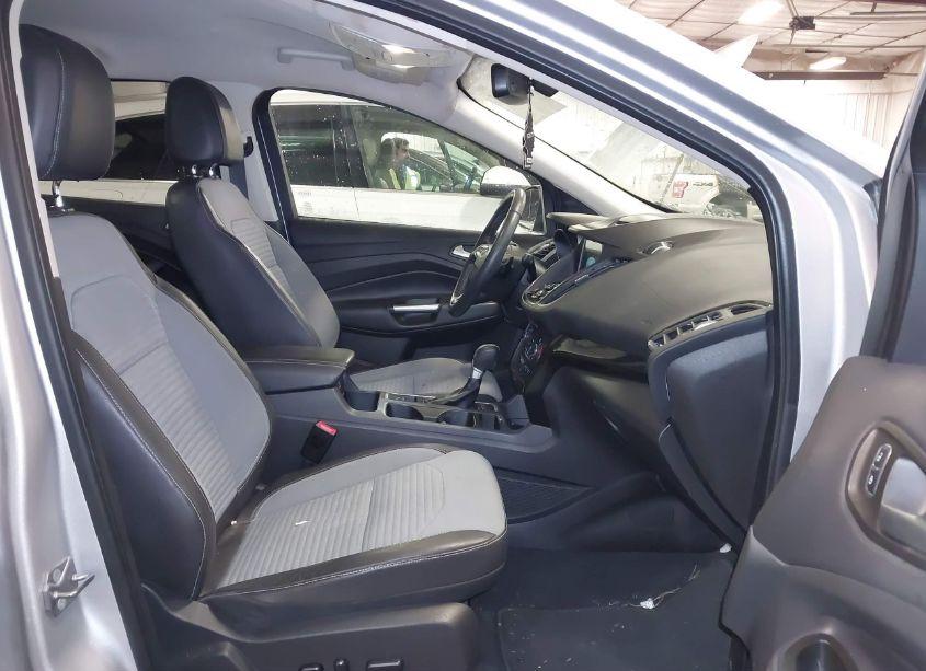 Photo 5 of 2017 Ford Escape TITANIUM (VIN 1FMCU9J91HUA81688)