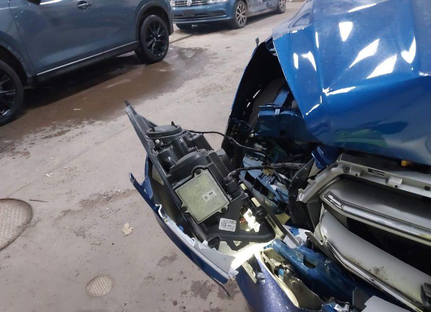 Photo 19 of 2017 Ford Escape TITANIUM (VIN 1FMCU9J91HUB51416)