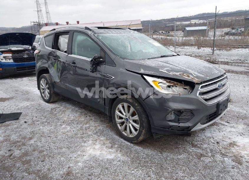 2017 Ford Escape TITANIUM (VIN 1FMCU9J91HUB74825) main photo