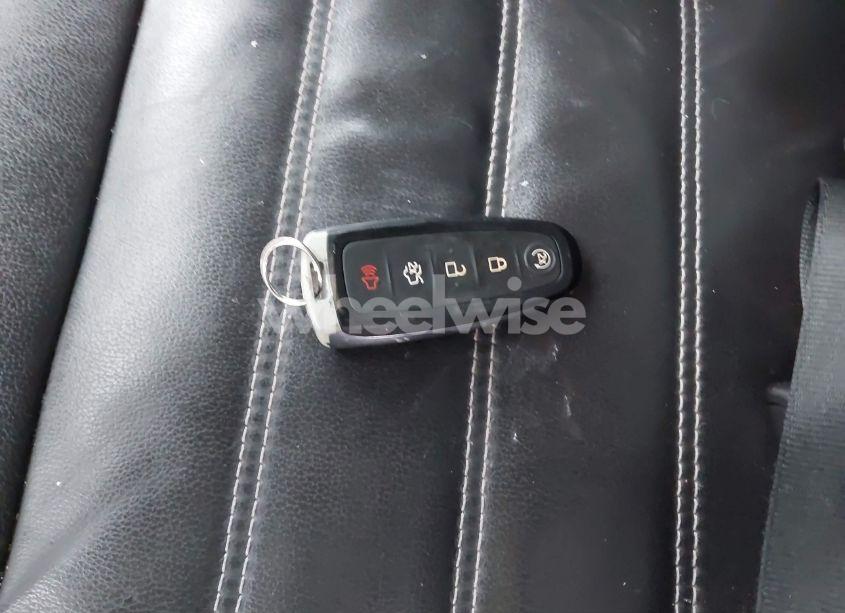 Photo 11 of 2017 Ford Escape TITANIUM (VIN 1FMCU9J91HUB74825)