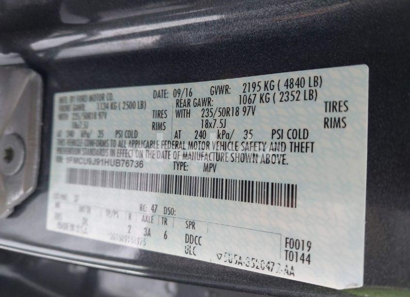 Photo 9 of 2017 Ford Escape TITANIUM (VIN 1FMCU9J91HUB76736)