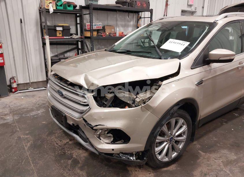 Photo 6 of 2018 Ford Escape TITANIUM (VIN 1FMCU9J91JUA06236)