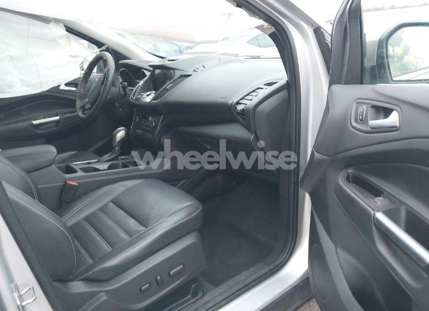 Photo 5 of 2018 Ford Escape TITANIUM (VIN 1FMCU9J91JUA20766)