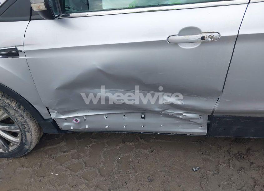 Photo 6 of 2018 Ford Escape TITANIUM (VIN 1FMCU9J91JUA20766)