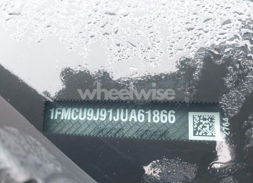 Photo 17 of 2018 Ford Escape TITANIUM (VIN 1FMCU9J91JUA61866)