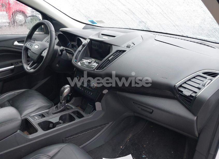 Photo 5 of 2018 Ford Escape TITANIUM (VIN 1FMCU9J91JUA61866)