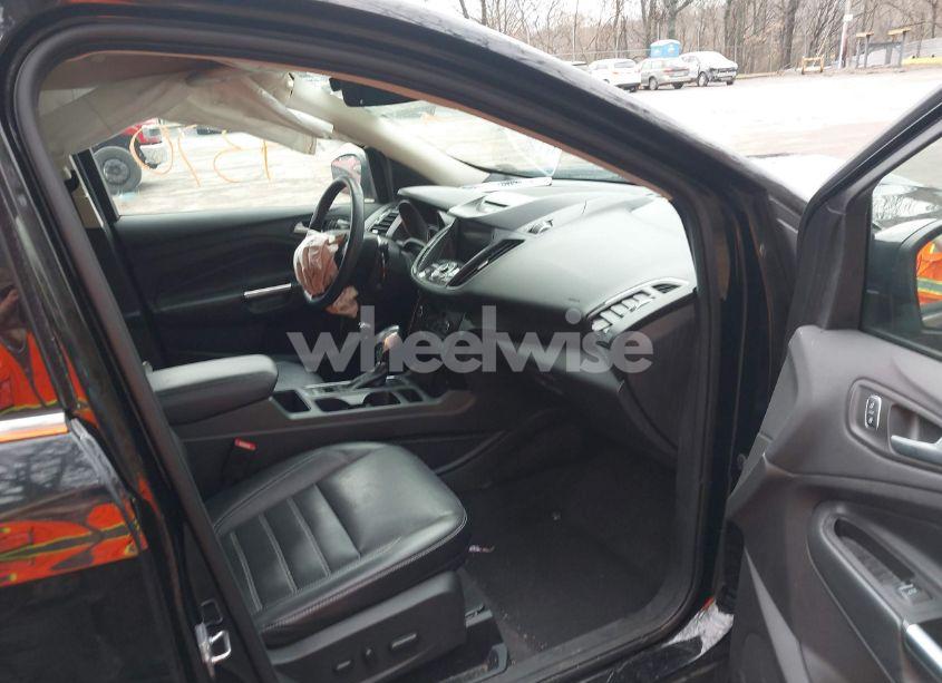 Photo 5 of 2018 Ford Escape TITANIUM (VIN 1FMCU9J91JUA70194)