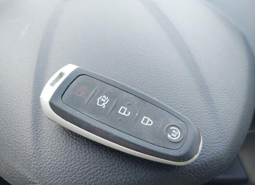 Photo 11 of 2018 Ford Escape TITANIUM (VIN 1FMCU9J91JUD28231)