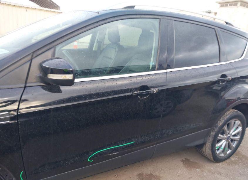 Photo 15 of 2018 Ford Escape TITANIUM (VIN 1FMCU9J91JUD28231)