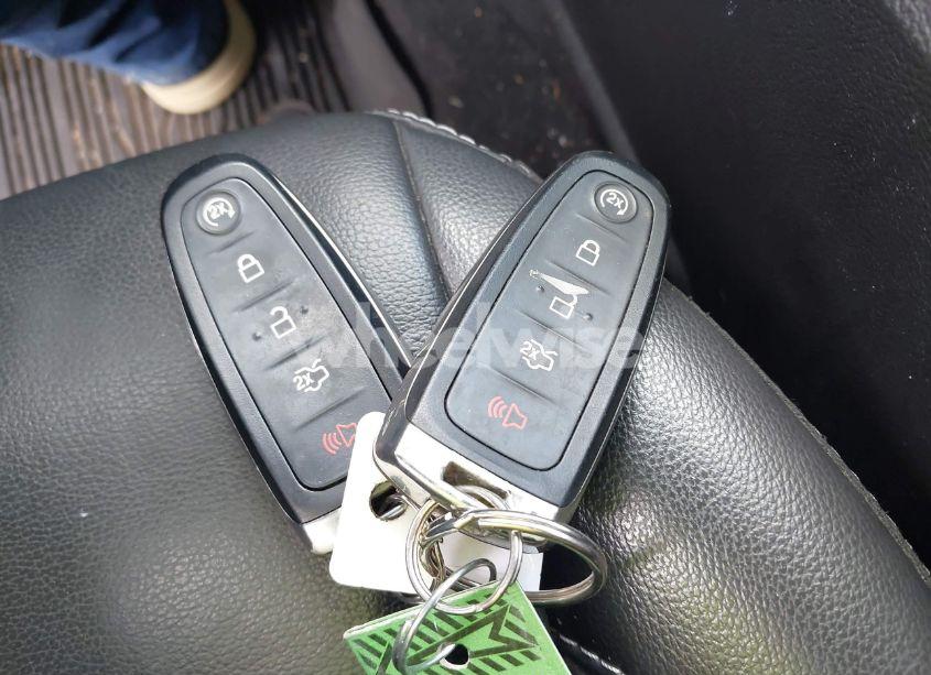 Photo 11 of 2019 Ford Escape (VIN 1FMCU9J91KUA43093)