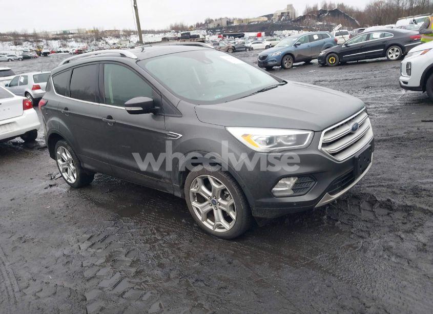 2019 Ford Escape TITANIUM (VIN 1FMCU9J91KUA49640) main photo