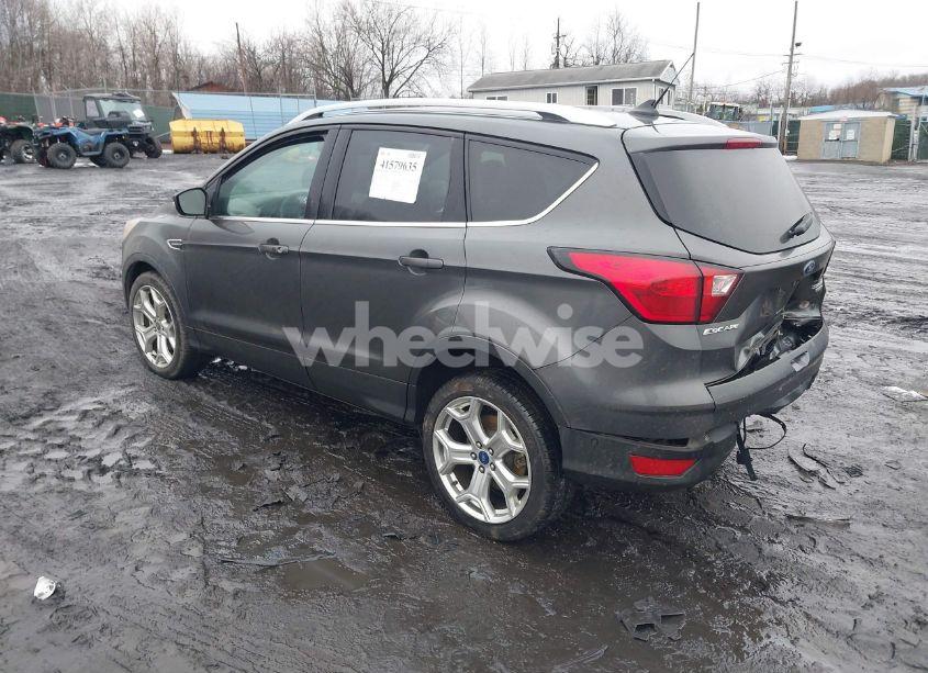 Photo 3 of 2019 Ford Escape TITANIUM (VIN 1FMCU9J91KUA49640)