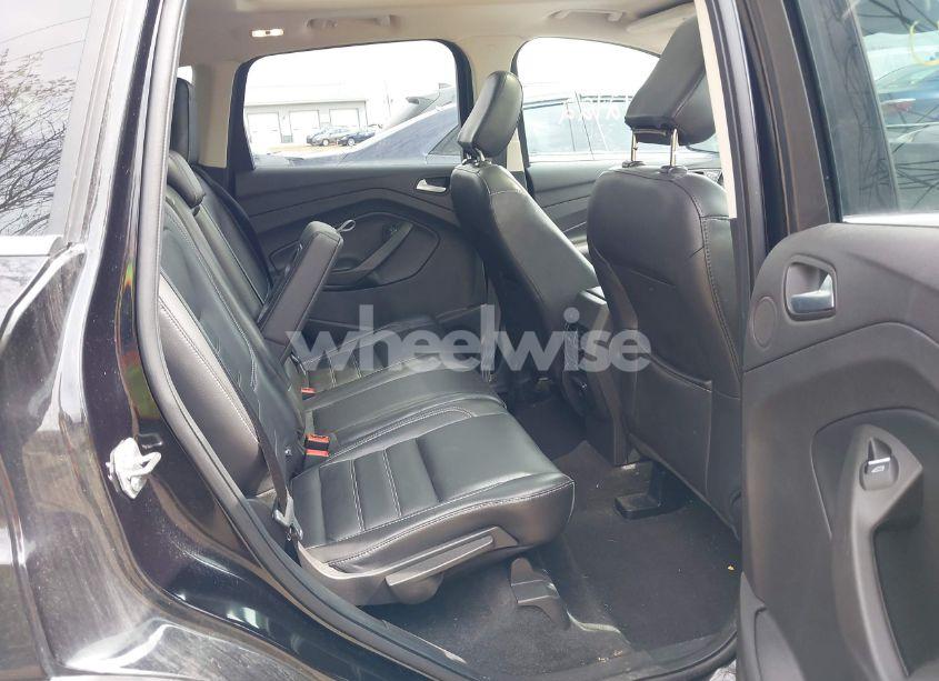 Photo 8 of 2019 Ford Escape TITANIUM (VIN 1FMCU9J91KUC42161)