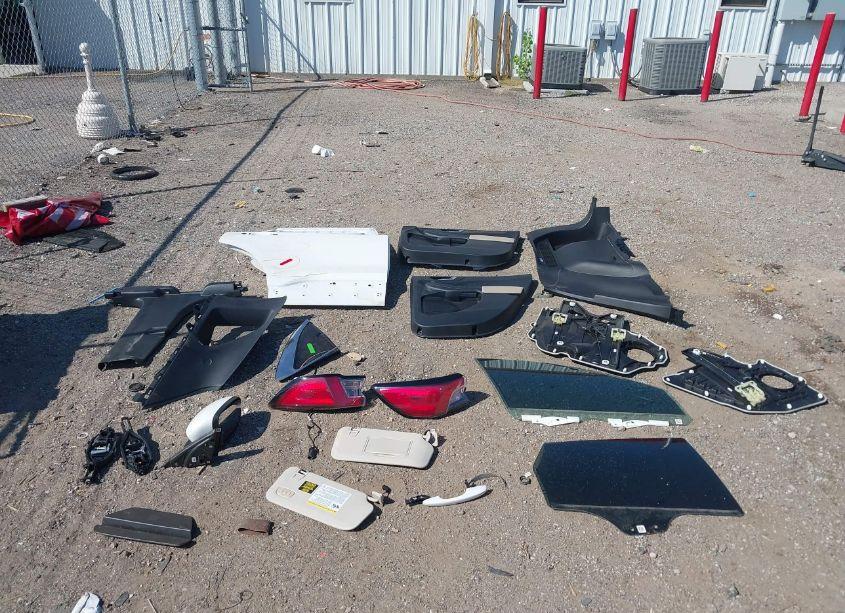 Photo 12 of 2020 Ford Escape TITANIUM (VIN 1FMCU9J91LUB48959)