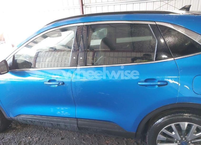 Photo 14 of 2020 Ford Escape TITANIUM (VIN 1FMCU9J91LUC63481)