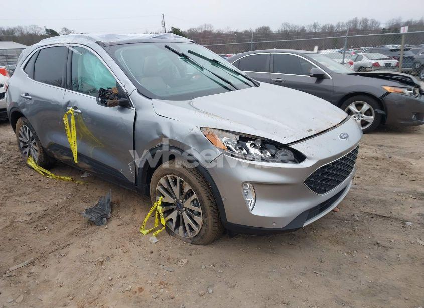 2021 Ford Escape TITANIUM (VIN 1FMCU9J91MUA19685) main photo