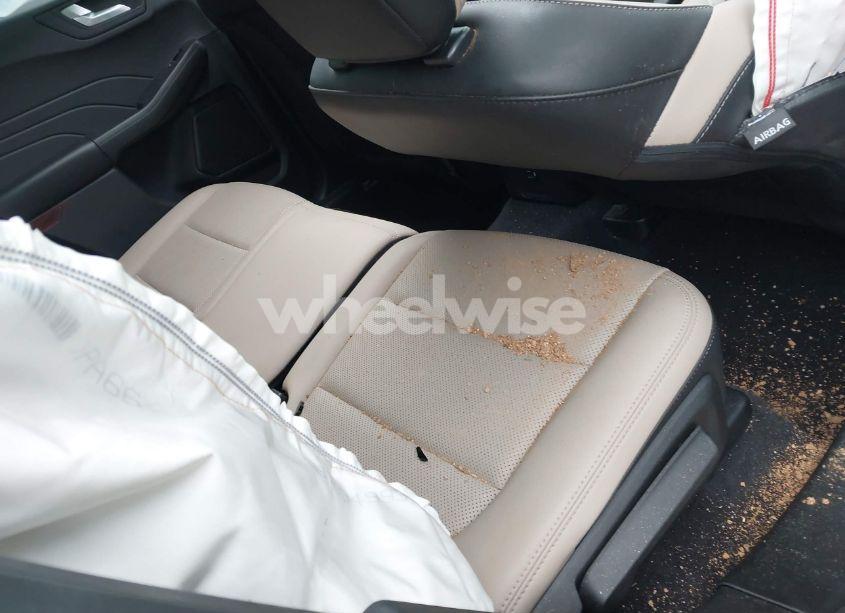 Photo 8 of 2021 Ford Escape TITANIUM (VIN 1FMCU9J91MUA19685)