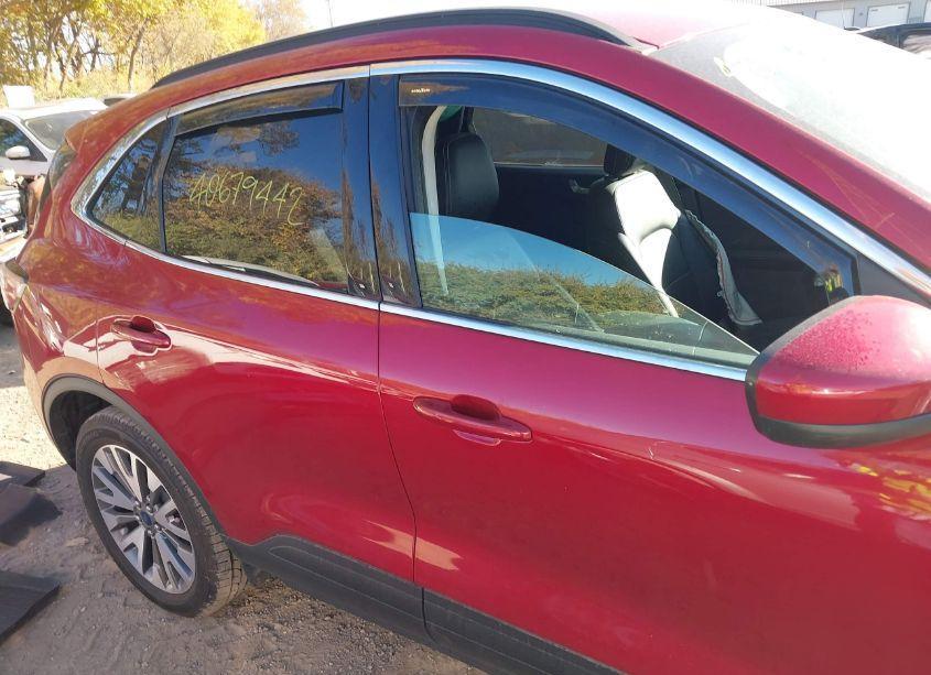 Photo 14 of 2022 Ford Escape TITANIUM (VIN 1FMCU9J91NUA34186)