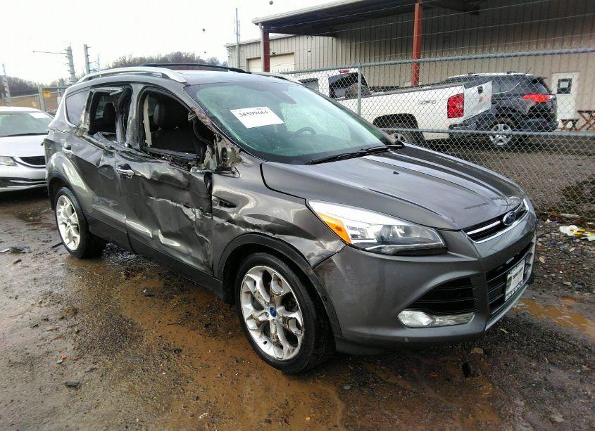 2014 Ford Escape TITANIUM (VIN 1FMCU9J92EUB76773) main photo
