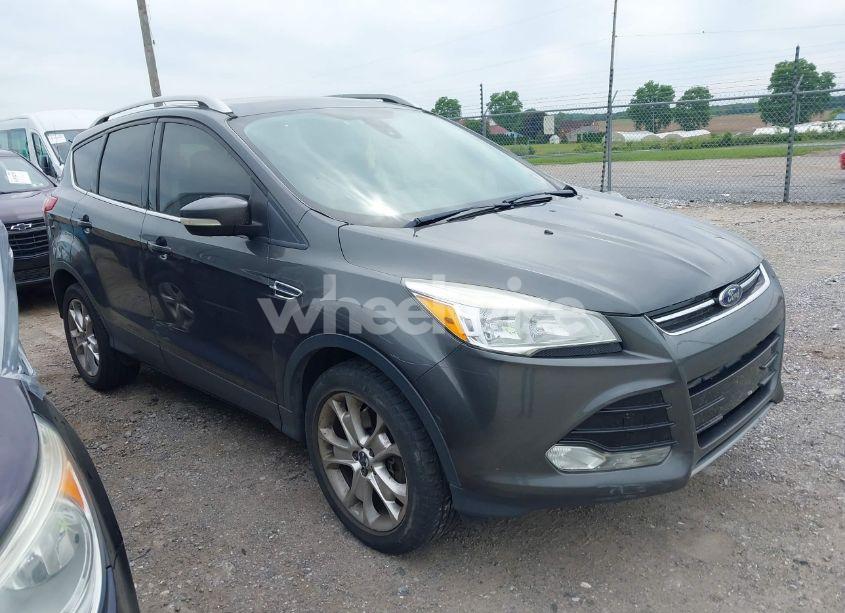 2016 Ford Escape TITANIUM (VIN 1FMCU9J92GUC49000) main photo