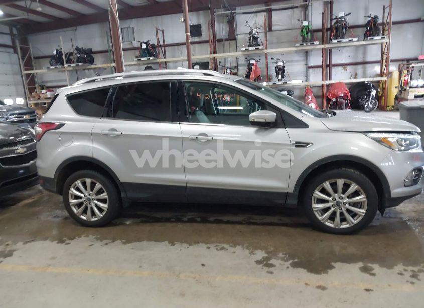 Photo 13 of 2017 Ford Escape TITANIUM (VIN 1FMCU9J92HUA64785)