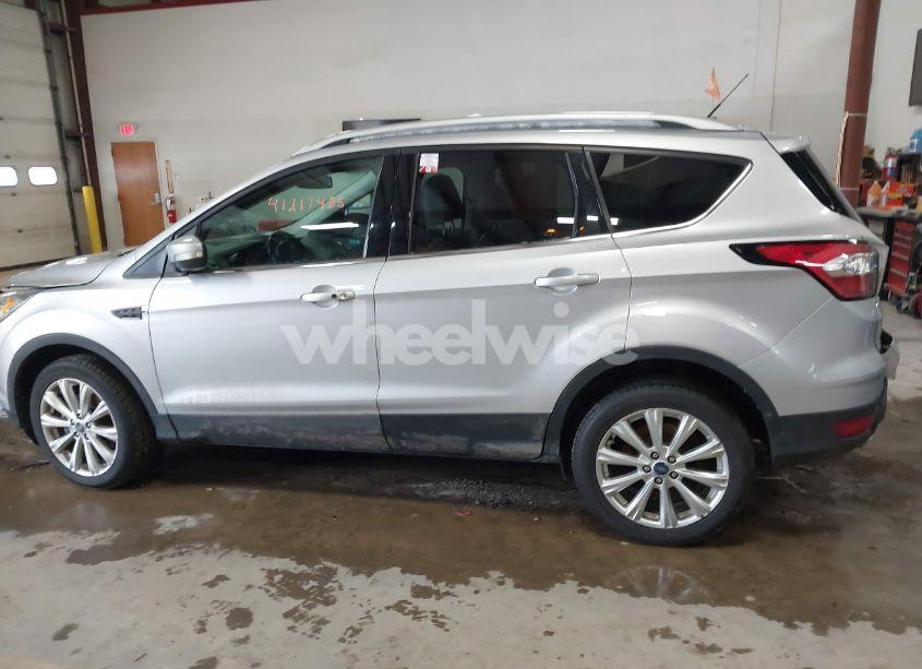 Photo 14 of 2017 Ford Escape TITANIUM (VIN 1FMCU9J92HUA64785)