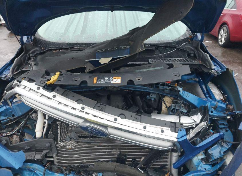 Photo 10 of 2017 Ford Escape TITANIUM (VIN 1FMCU9J92HUB01303)