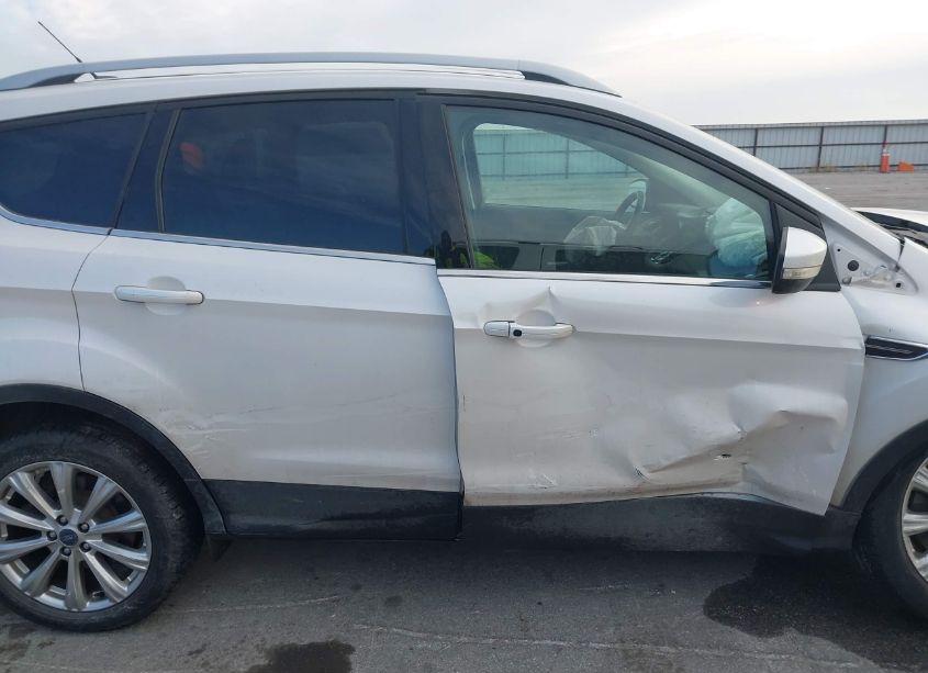 Photo 13 of 2017 Ford Escape TITANIUM (VIN 1FMCU9J92HUB80293)