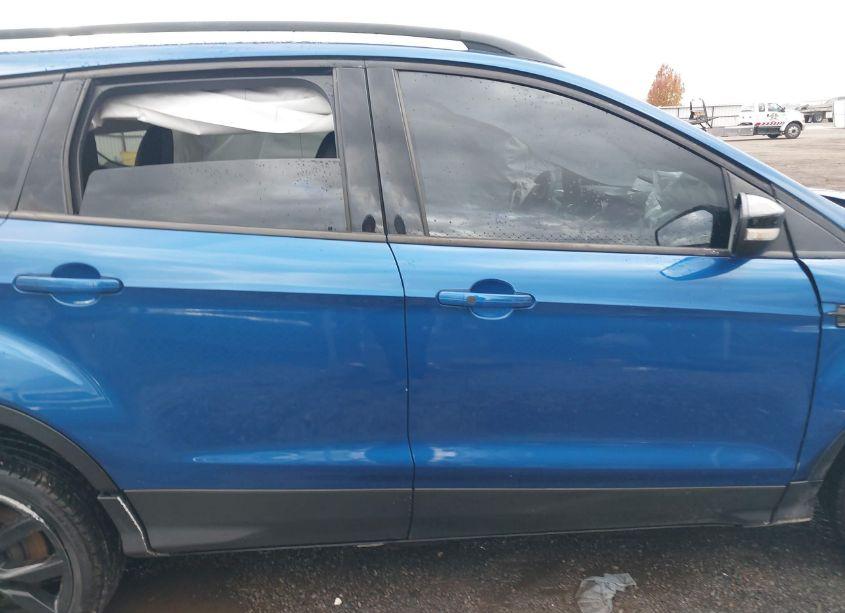 Photo 13 of 2017 Ford Escape TITANIUM (VIN 1FMCU9J92HUC66512)