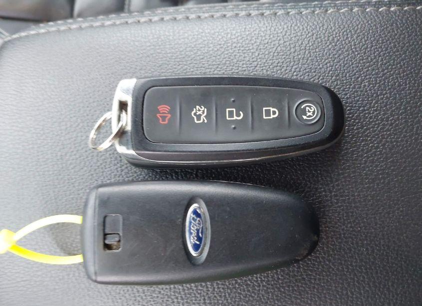 Photo 11 of 2017 Ford Escape TITANIUM (VIN 1FMCU9J92HUC94598)