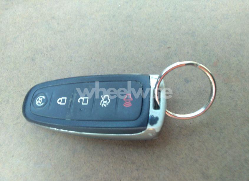 Photo 11 of 2018 Ford Escape TITANIUM (VIN 1FMCU9J92JUA68258)