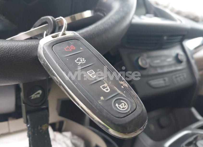 Photo 11 of 2019 Ford Escape TITANIUM (VIN 1FMCU9J92KUA60386)