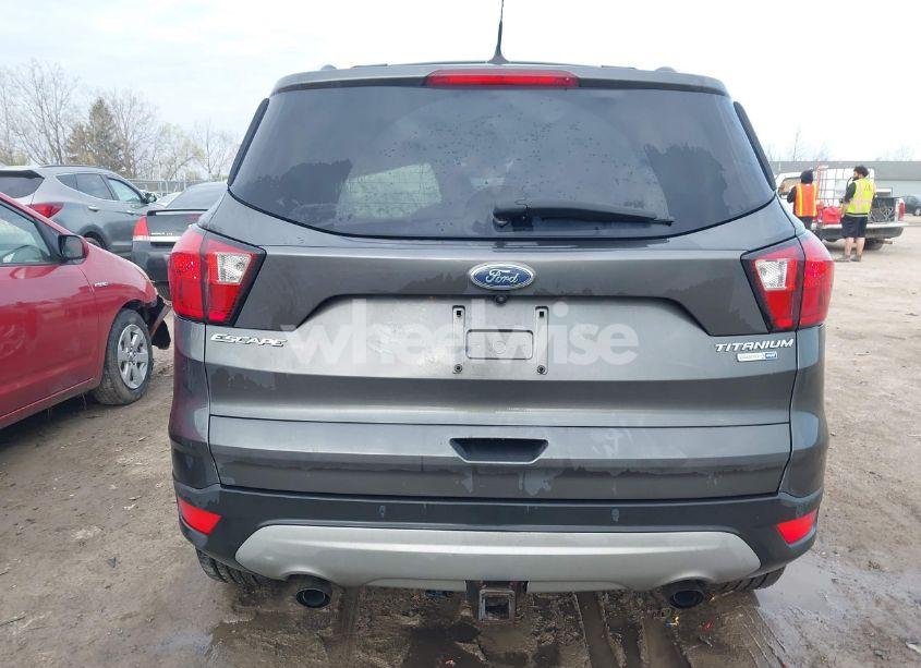 Photo 16 of 2019 Ford Escape TITANIUM (VIN 1FMCU9J92KUA60386)