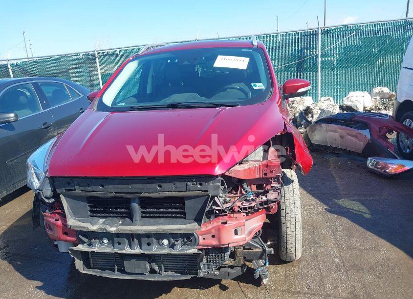 Photo 13 of 2019 Ford Escape TITANIUM (VIN 1FMCU9J92KUA75924)