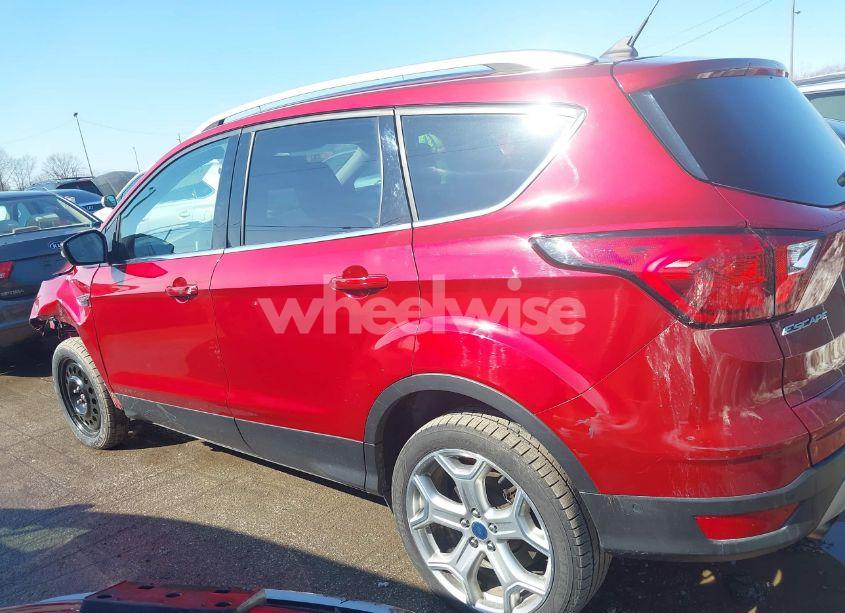 Photo 15 of 2019 Ford Escape TITANIUM (VIN 1FMCU9J92KUA75924)