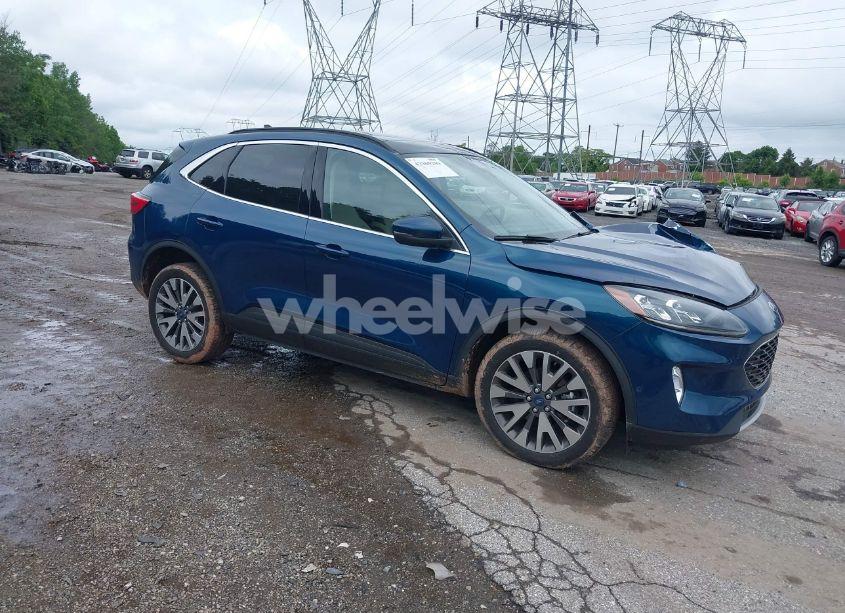 2020 Ford Escape TITANIUM (VIN 1FMCU9J92LUC16654) main photo