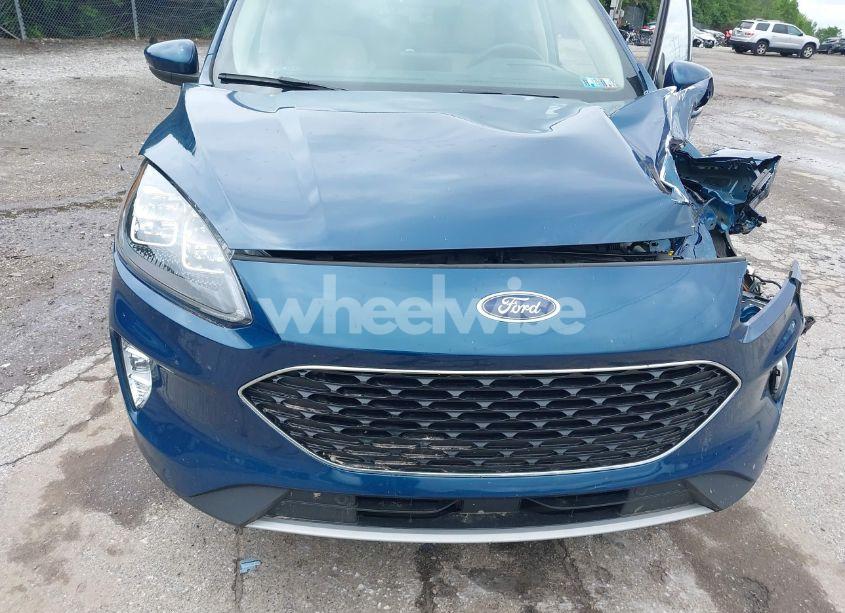 Photo 10 of 2020 Ford Escape TITANIUM (VIN 1FMCU9J92LUC16654)