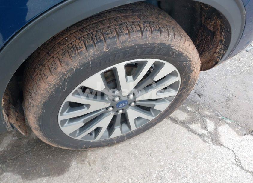 Photo 12 of 2020 Ford Escape TITANIUM (VIN 1FMCU9J92LUC16654)