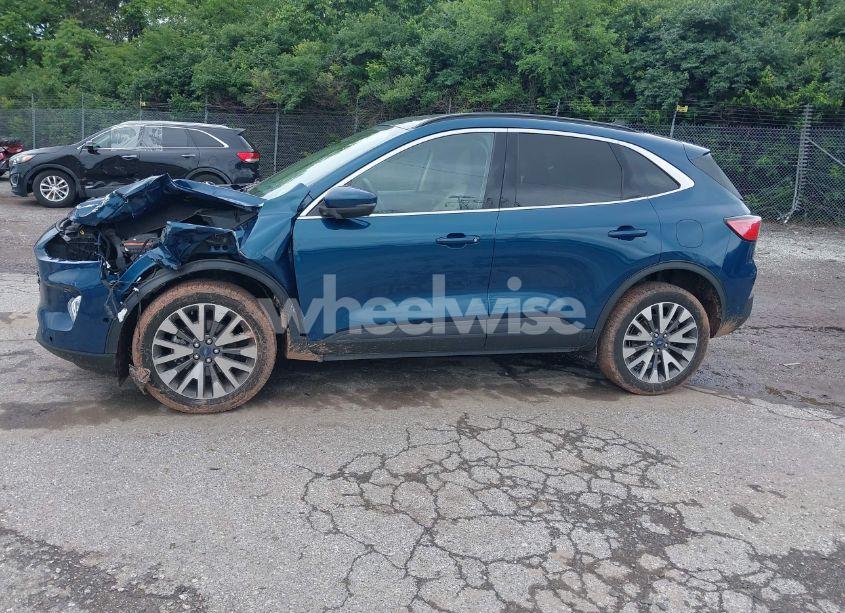 Photo 15 of 2020 Ford Escape TITANIUM (VIN 1FMCU9J92LUC16654)