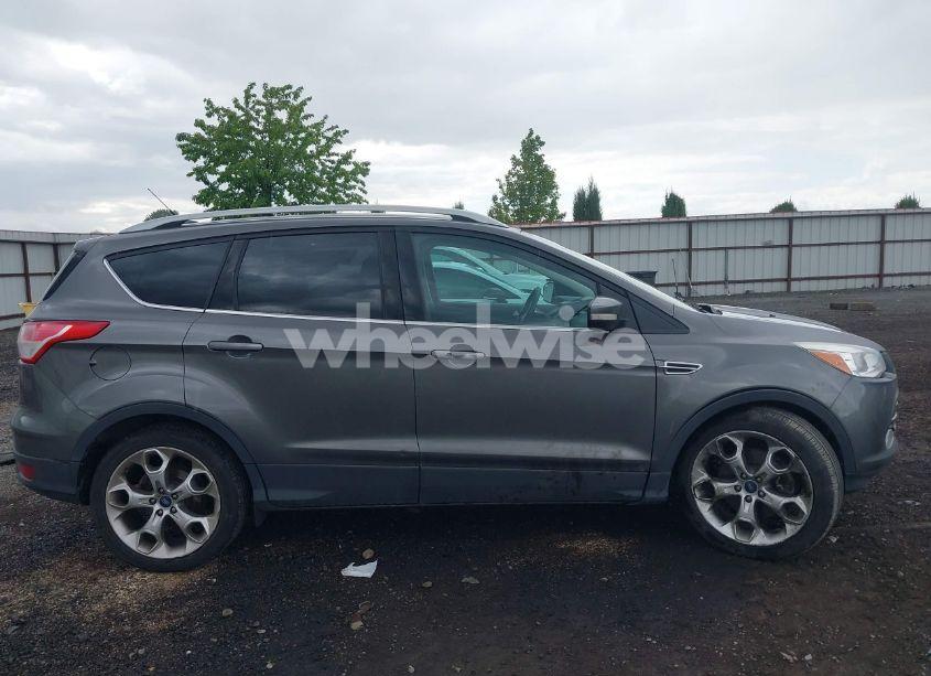 Photo 13 of 2014 Ford Escape TITANIUM (VIN 1FMCU9J93EUA30513)
