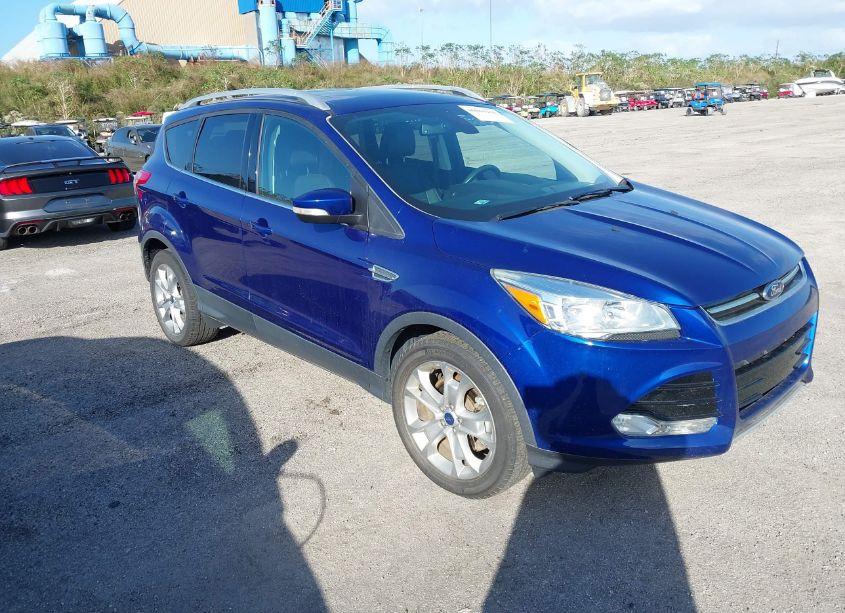 2015 Ford Escape TITANIUM (VIN 1FMCU9J93FUA41352) main photo