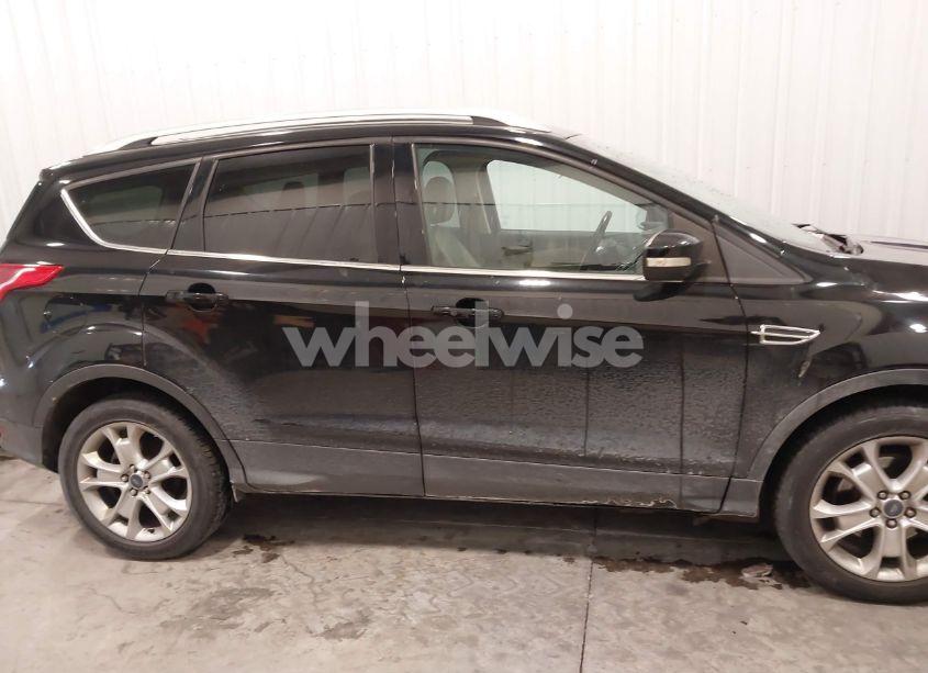 Photo 13 of 2016 Ford Escape TITANIUM (VIN 1FMCU9J93GUA77558)