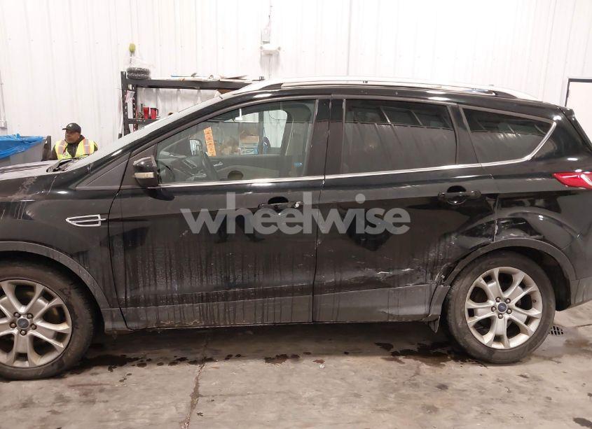 Photo 14 of 2016 Ford Escape TITANIUM (VIN 1FMCU9J93GUA77558)