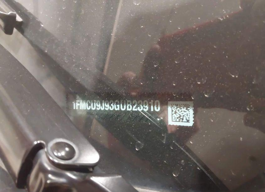 Photo 9 of 2016 Ford Escape TITANIUM (VIN 1FMCU9J93GUB23910)