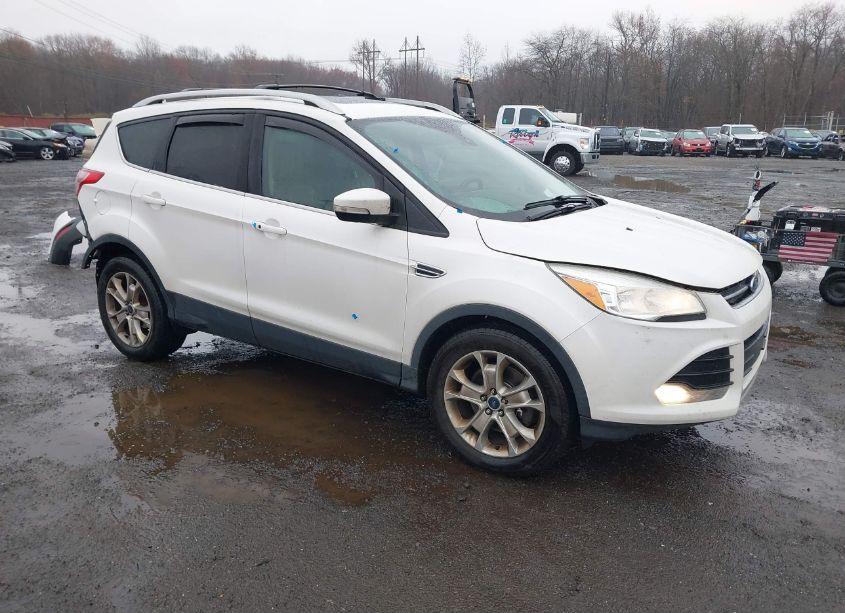 2016 Ford Escape TITANIUM (VIN 1FMCU9J93GUB51044) main photo