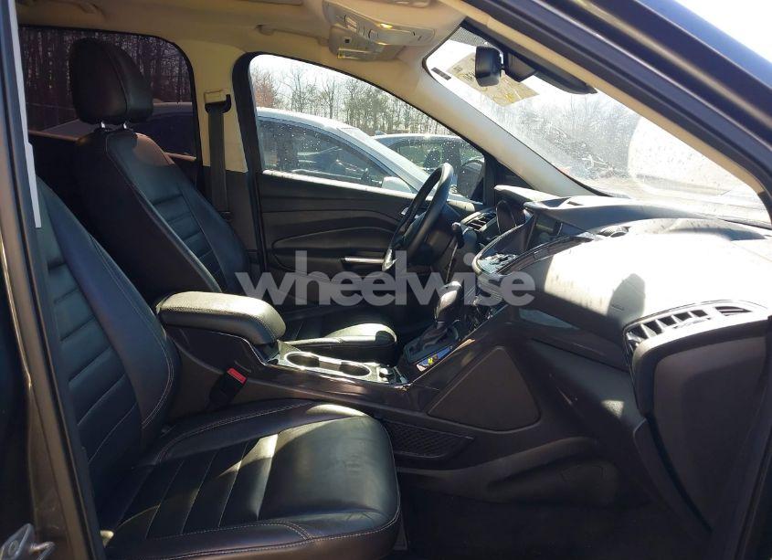 Photo 5 of 2016 Ford Escape TITANIUM (VIN 1FMCU9J93GUB67325)